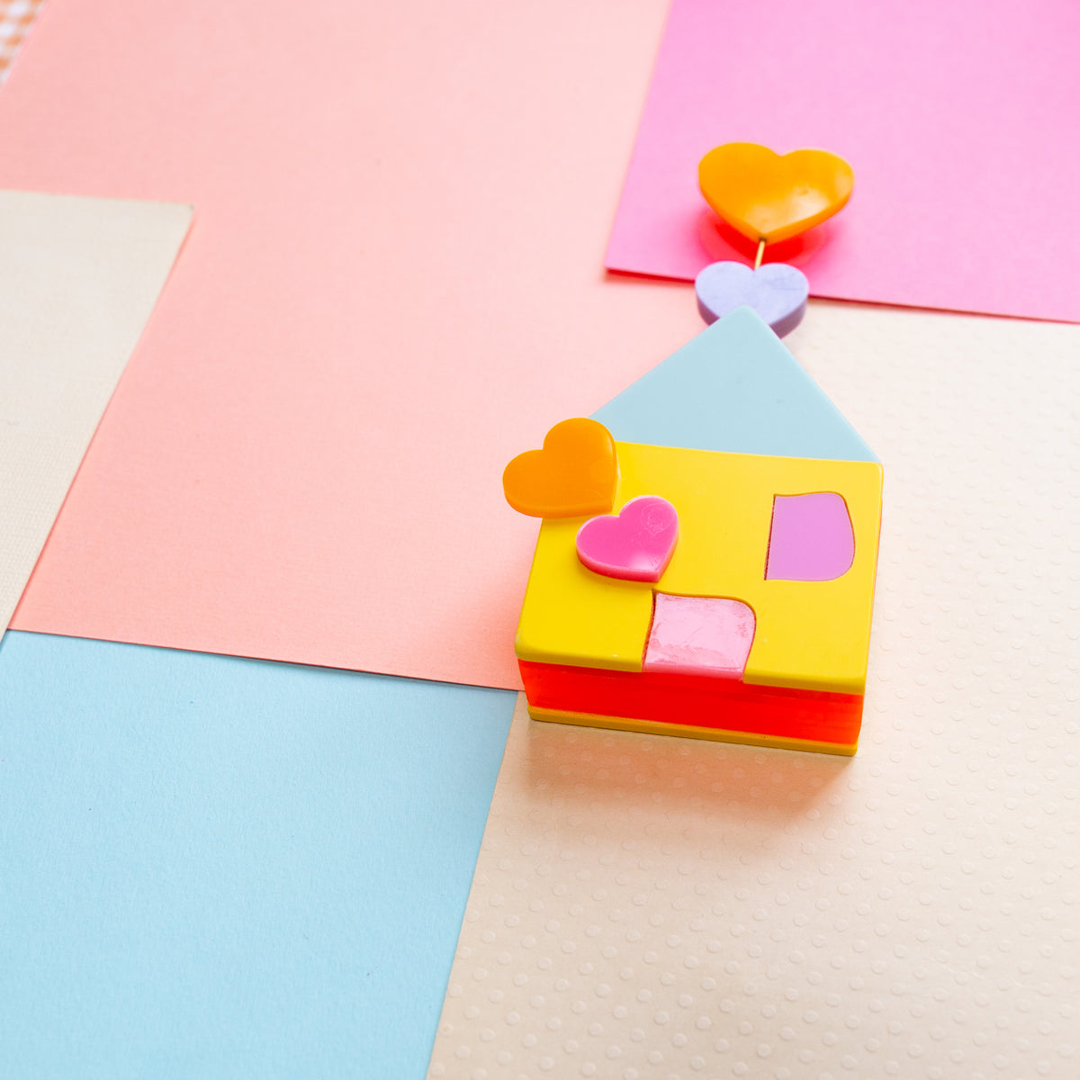 House Full Of Hearts (Yellow)