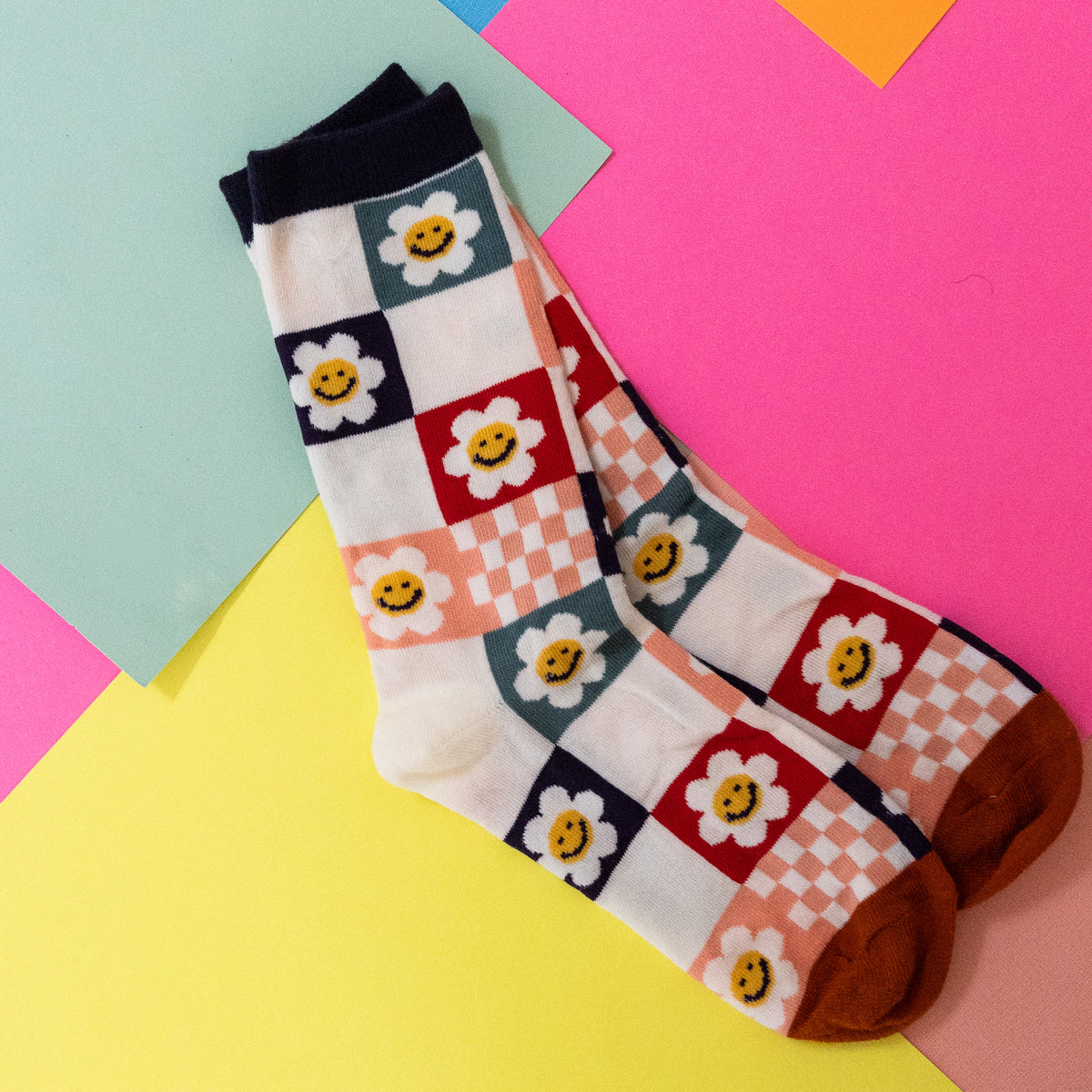 Checks And Smiley Flowers