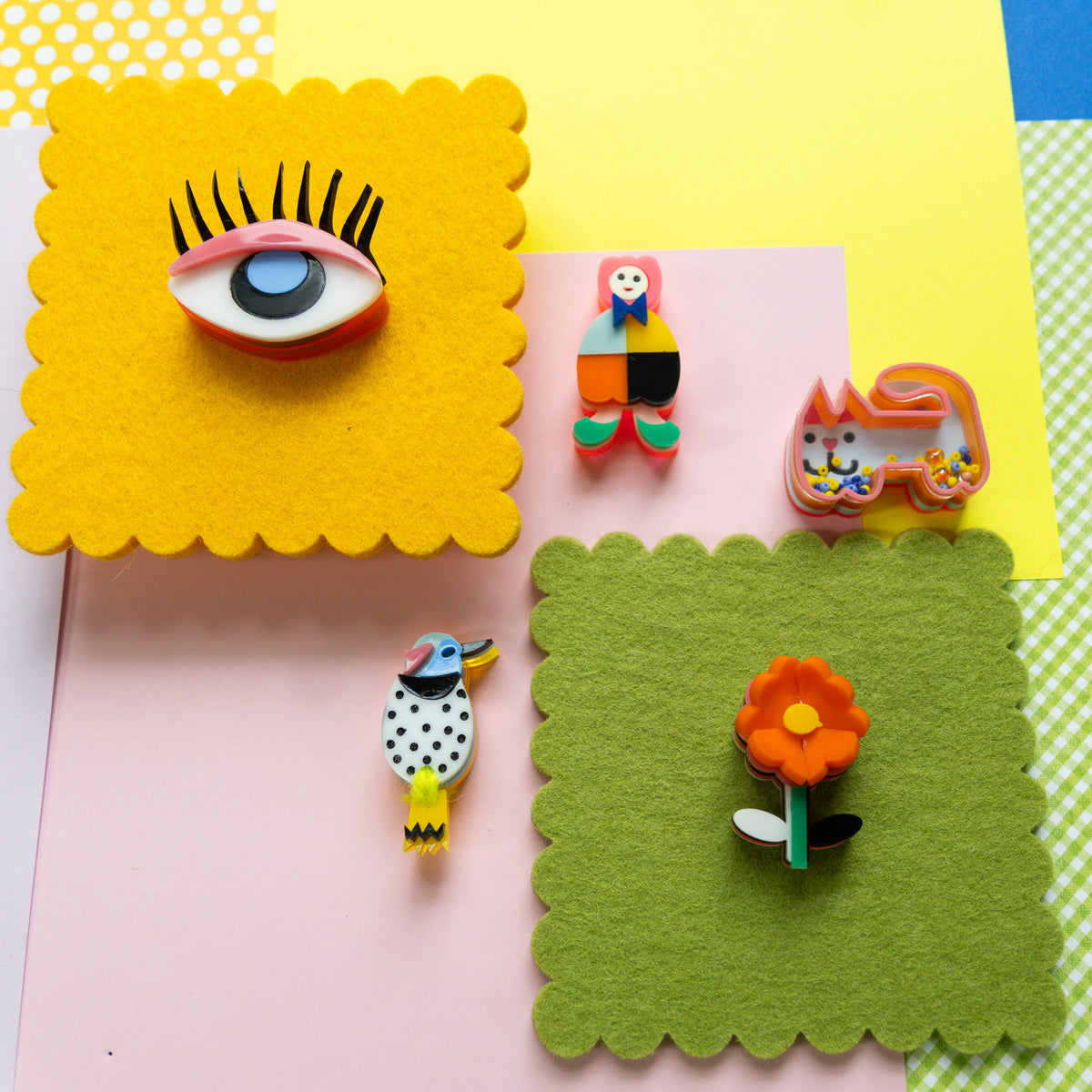 Lucky flower brooch