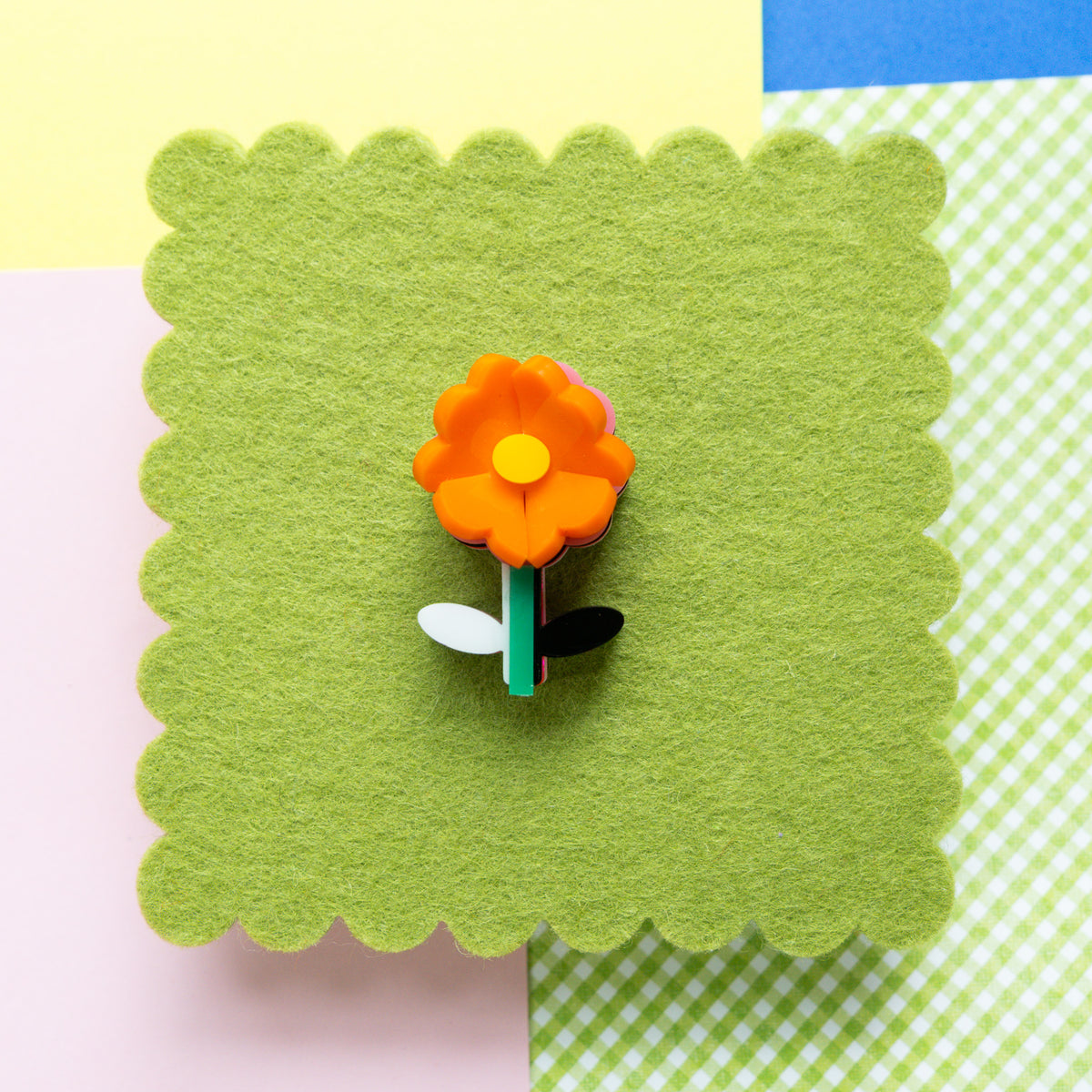 Lucky flower brooch