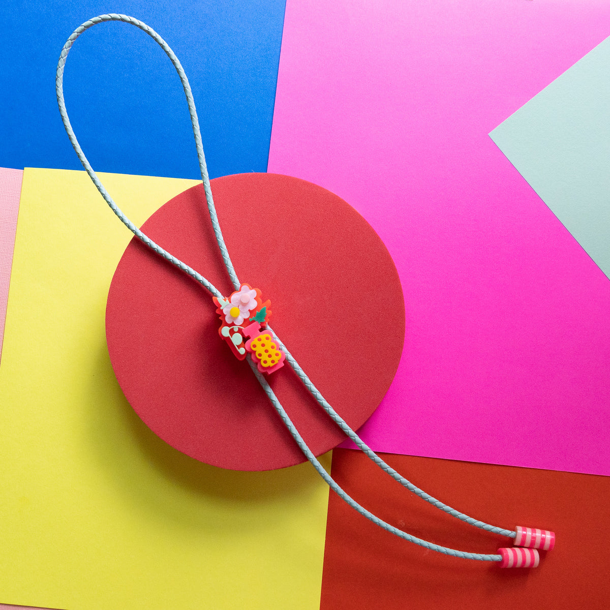 Vases And Flowers Bolo